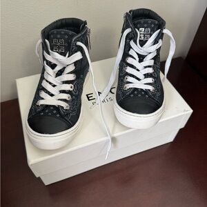 Givenchy shoes for boys. Size is 29 and the color is white and black.